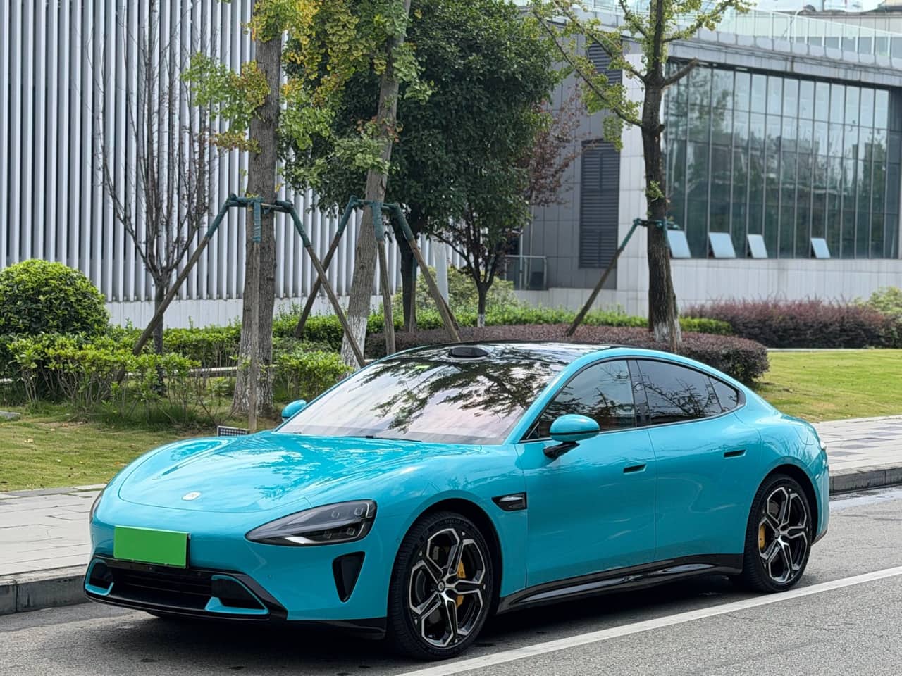 2025 Xiaomi EV SU7; curated vehicle image