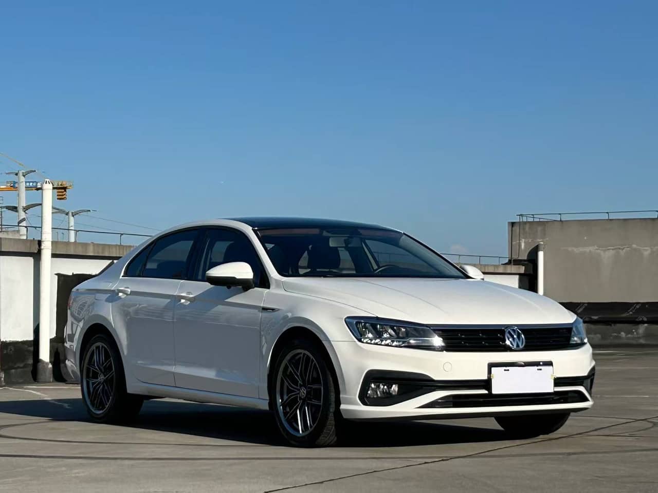 2019 Volkswagen Lamando; curated vehicle image