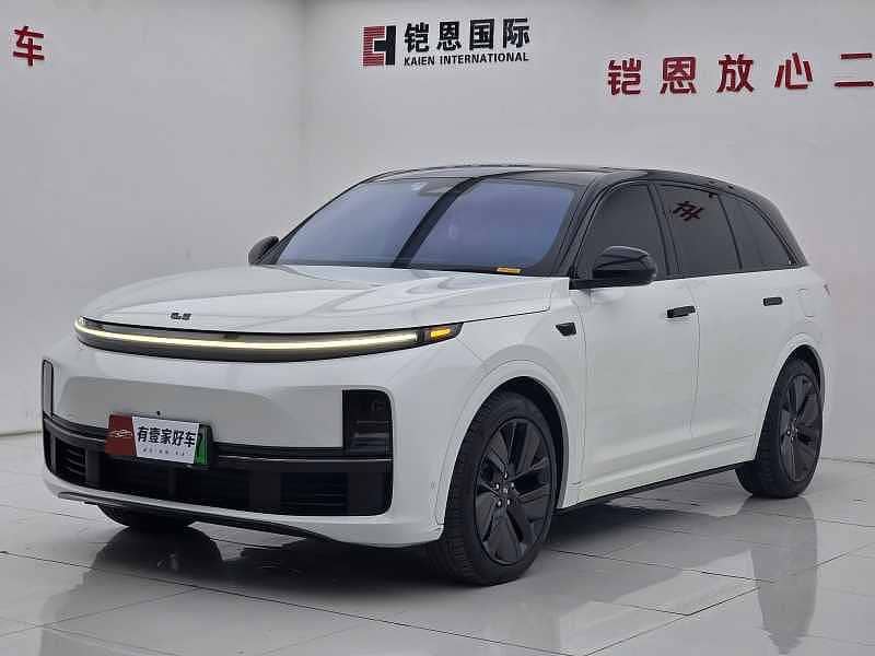2023 Li Auto L7; curated vehicle image