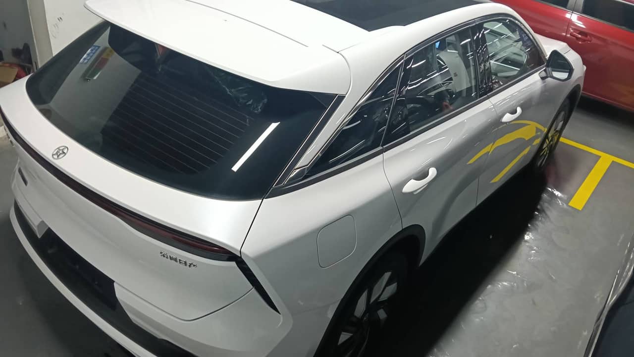 2023 Venucia Da-V DD-i; curated vehicle image