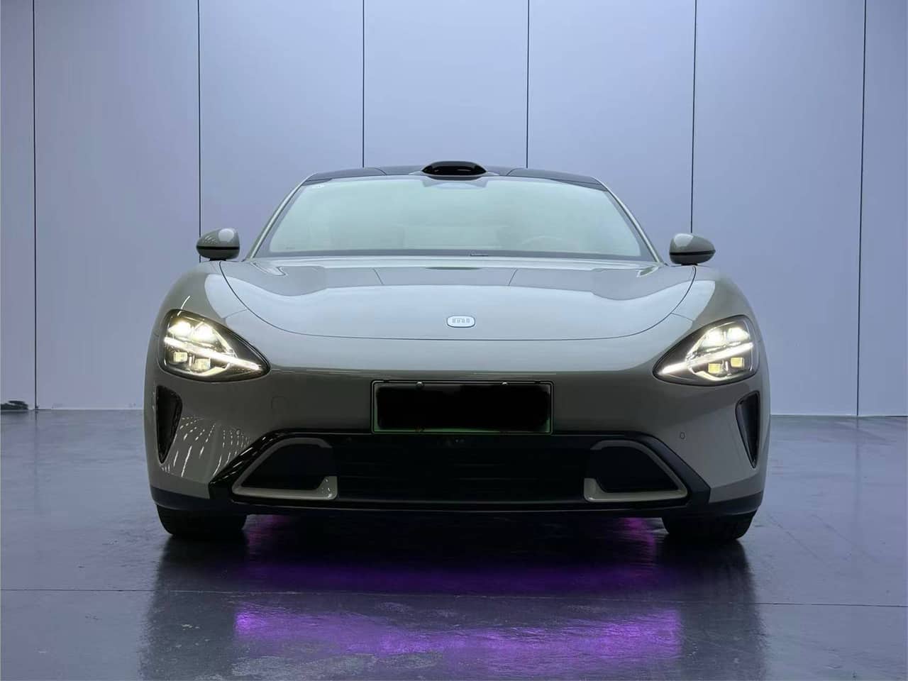 2025 Xiaomi EV SU7; curated vehicle image