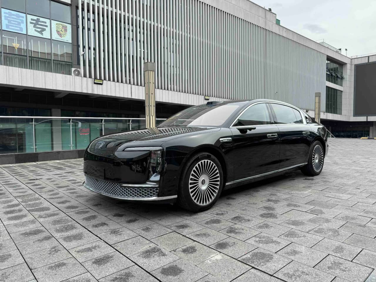 2025 HIMA MaextroS800; curated vehicle image
