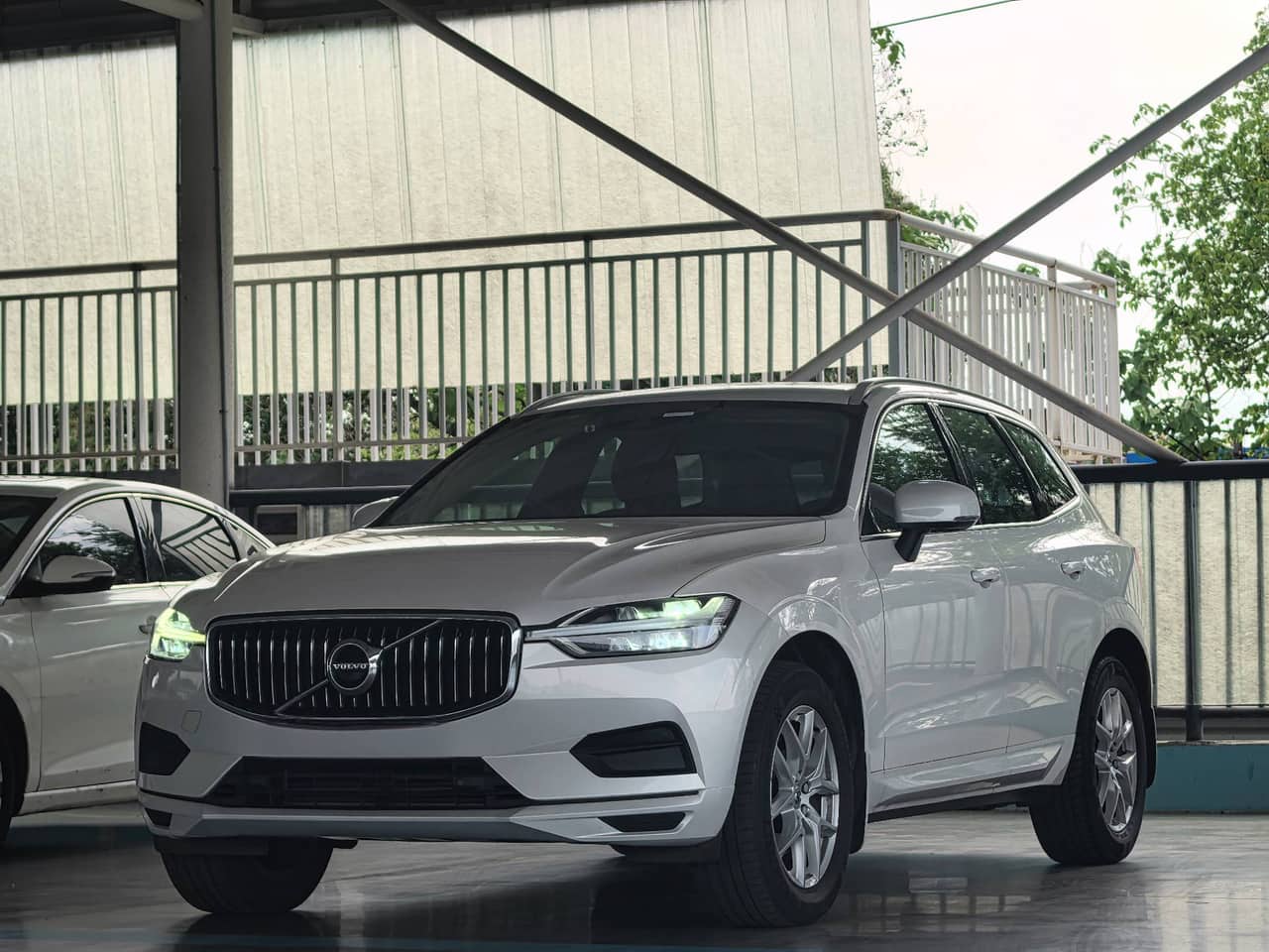 2019 Volvo XC60; curated vehicle image