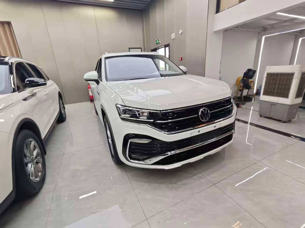 2020 Volkswagen Tharu X; curated vehicle image