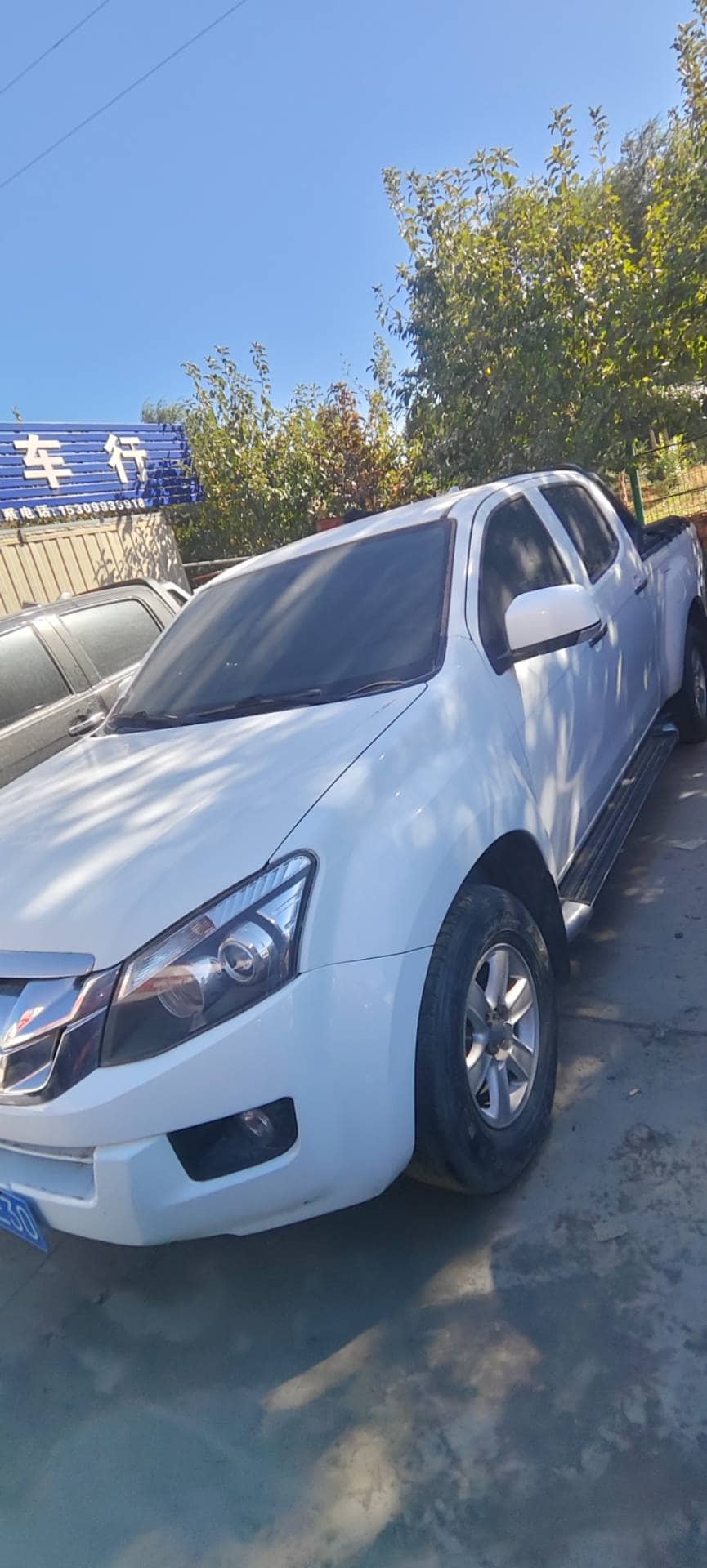 2022 Isuzu Lingtuo; curated vehicle image