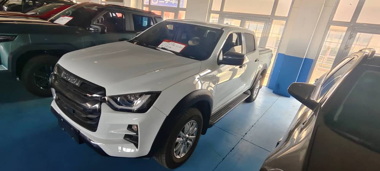 2023 Isuzu D-MAX; curated vehicle image