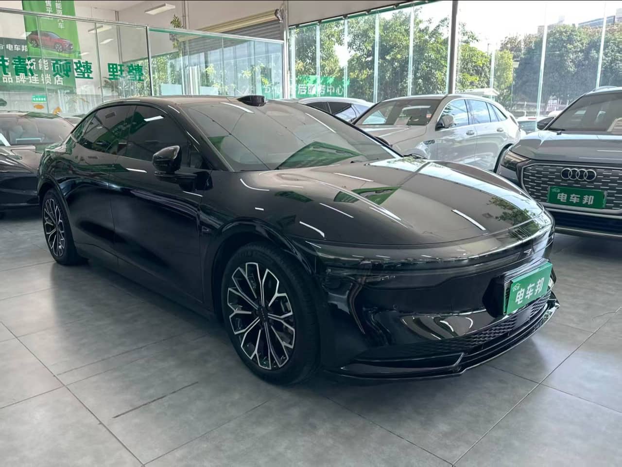 2022 Zeekr Zeekr 007; curated vehicle image