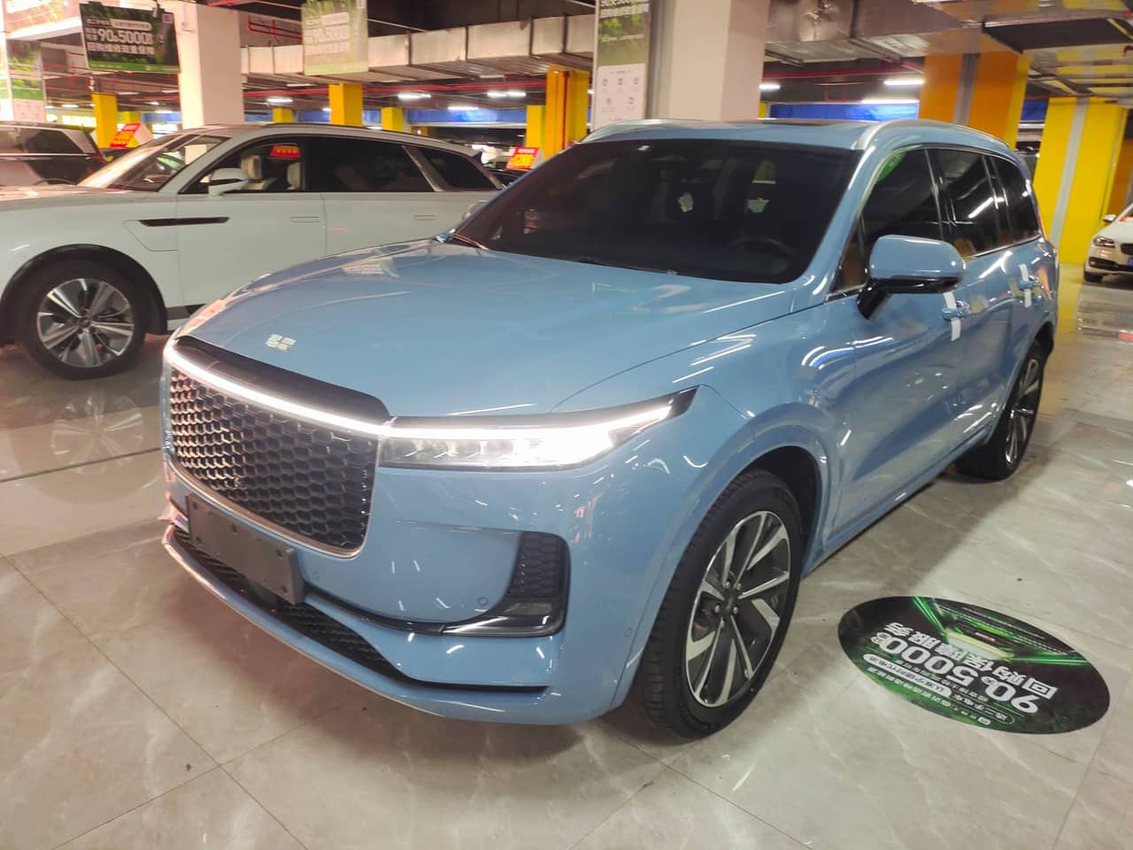 2022 Li Auto ONE; curated vehicle image