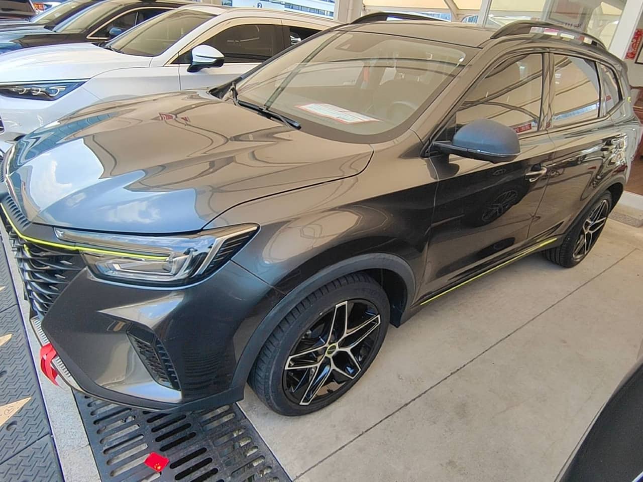 2021 Roewe RX5; curated vehicle image