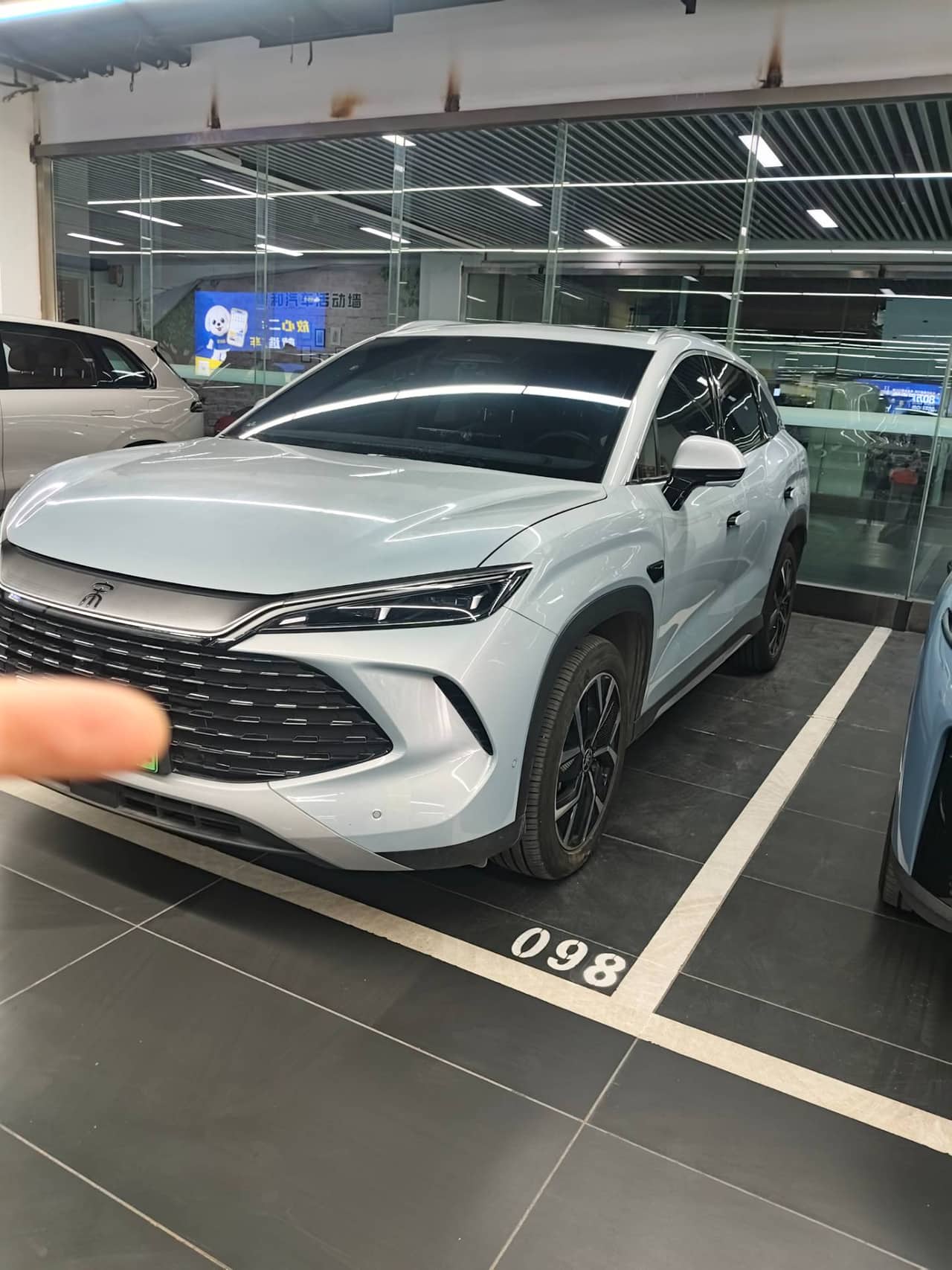 2025 BYD Song L DM-i; curated vehicle image