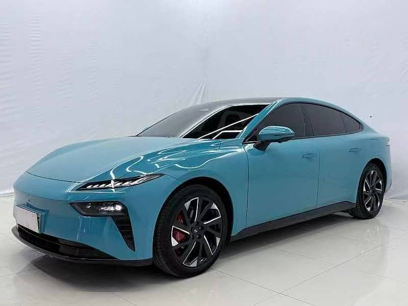 2025 Dongfeng Yipai eπ 007; curated vehicle image