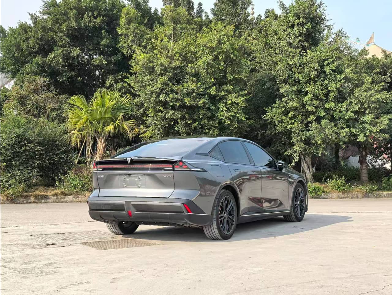 2022 DEEPAL SL03; curated vehicle image