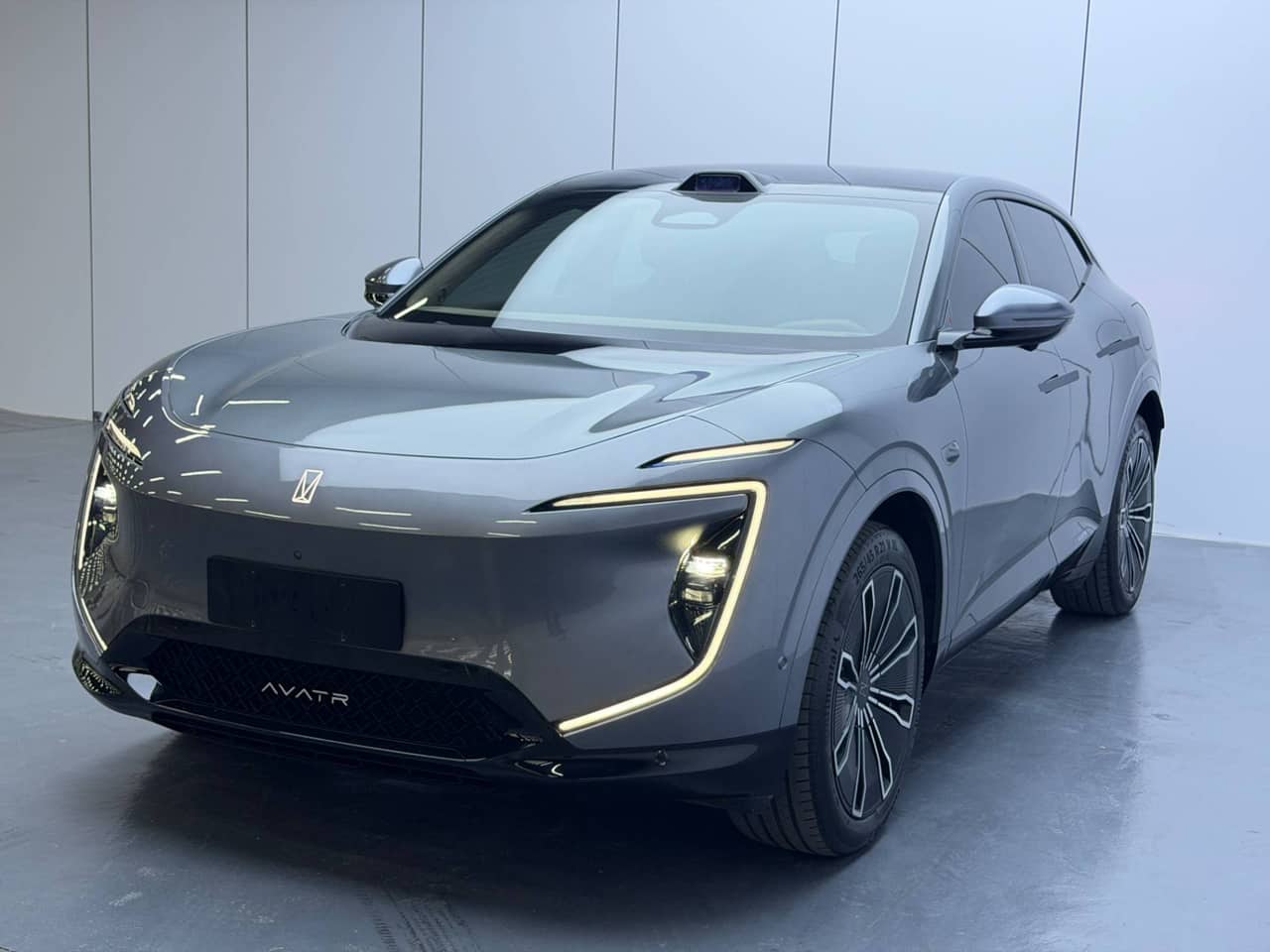 2024 Avatr Avatr 07; curated vehicle image