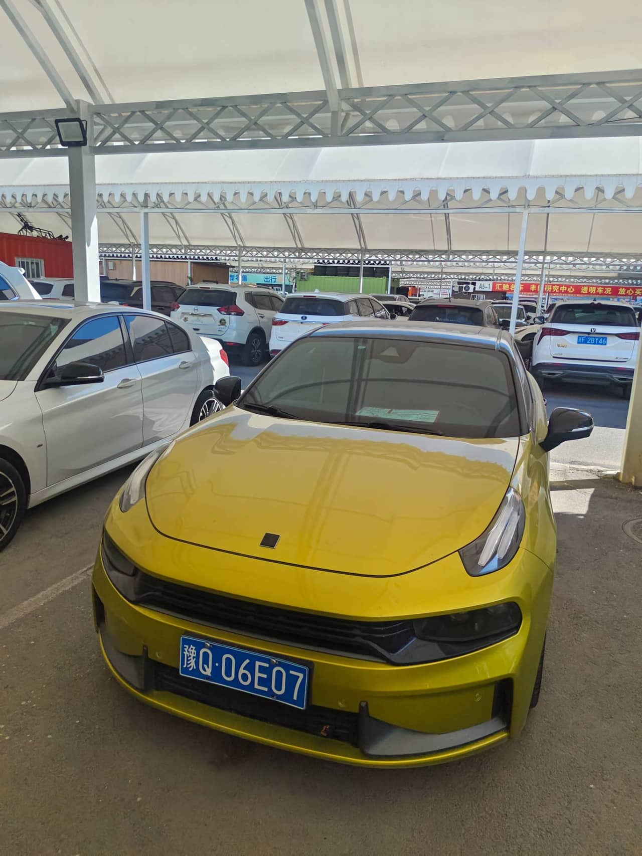 2019 Lynk & Co Lynk & Co 03; curated vehicle image