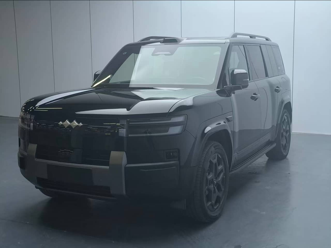 2025 FANGBAO Tai 7; curated vehicle image