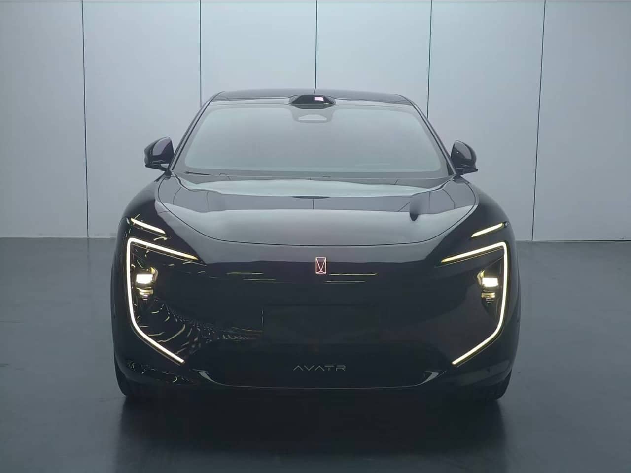 2025 Avatr Avatr 07; curated vehicle image