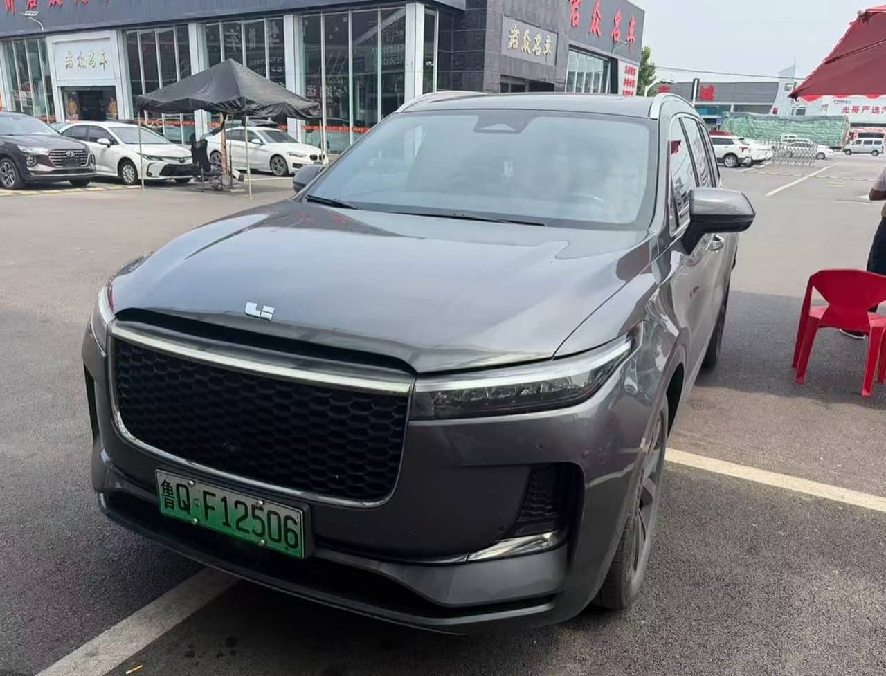 2022 Li Auto ONE; curated vehicle image