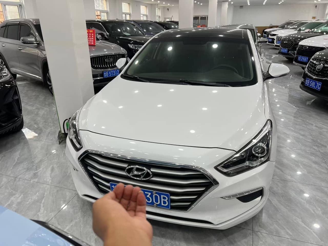 2020 Hyundai Mistra; curated vehicle image
