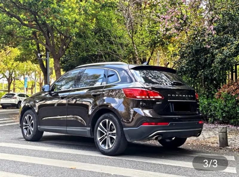 Borgward BX7 – 2016款 2WD Luxury Edition 7-Seater photo 2