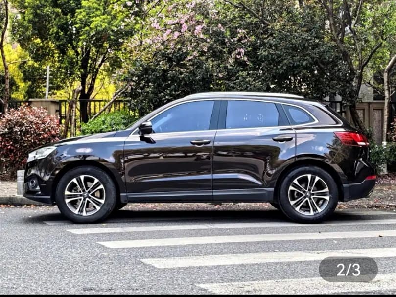 Borgward BX7 – 2016款 2WD Luxury Edition 7-Seater photo 3