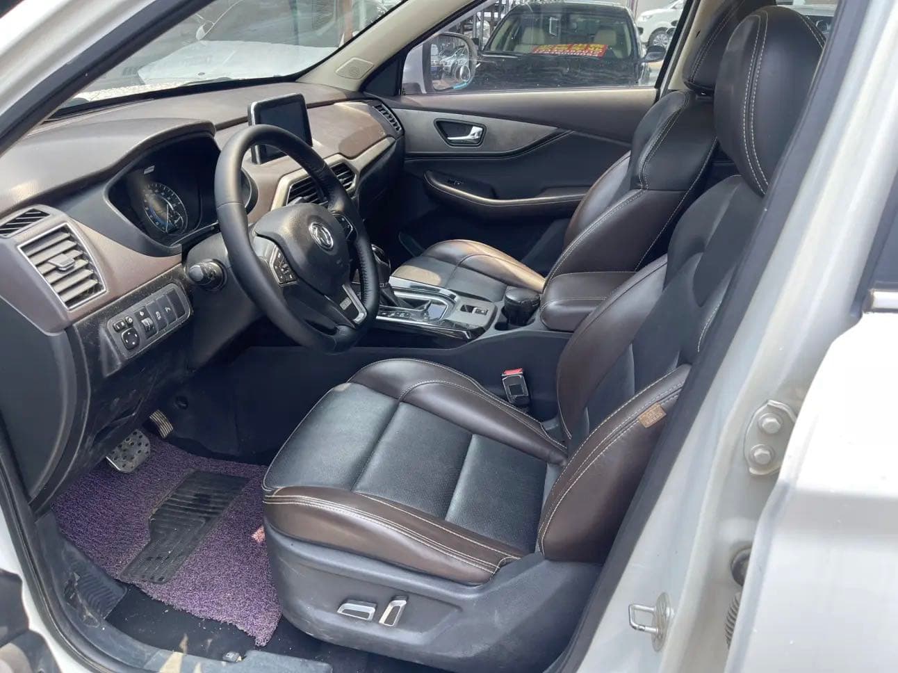 Dongfeng Fengguang S560 – 2018款 1.8L CVT Urban Type – 7-seater photo 8