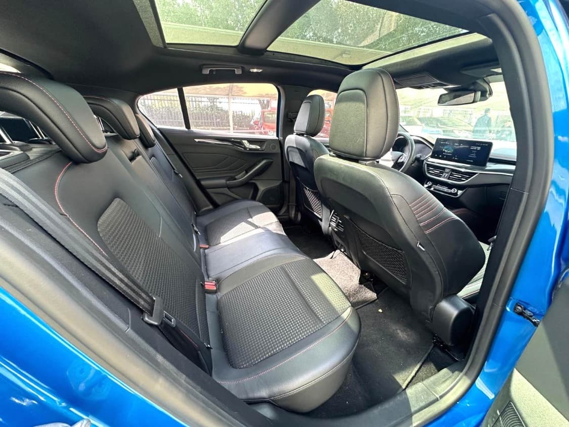 2021 Ford Focus photo 6