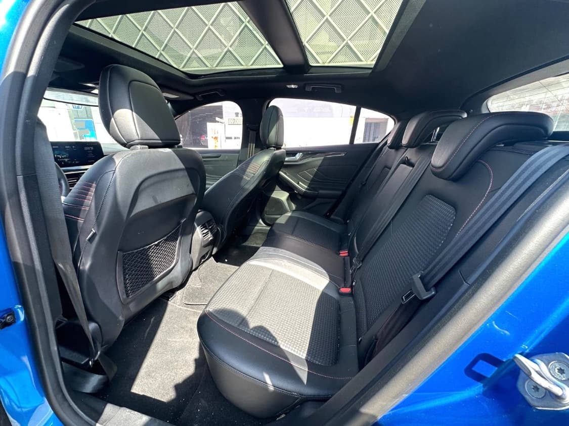 2021 Ford Focus photo 8