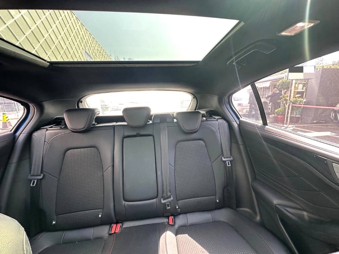 2021 Ford Focus photo 9