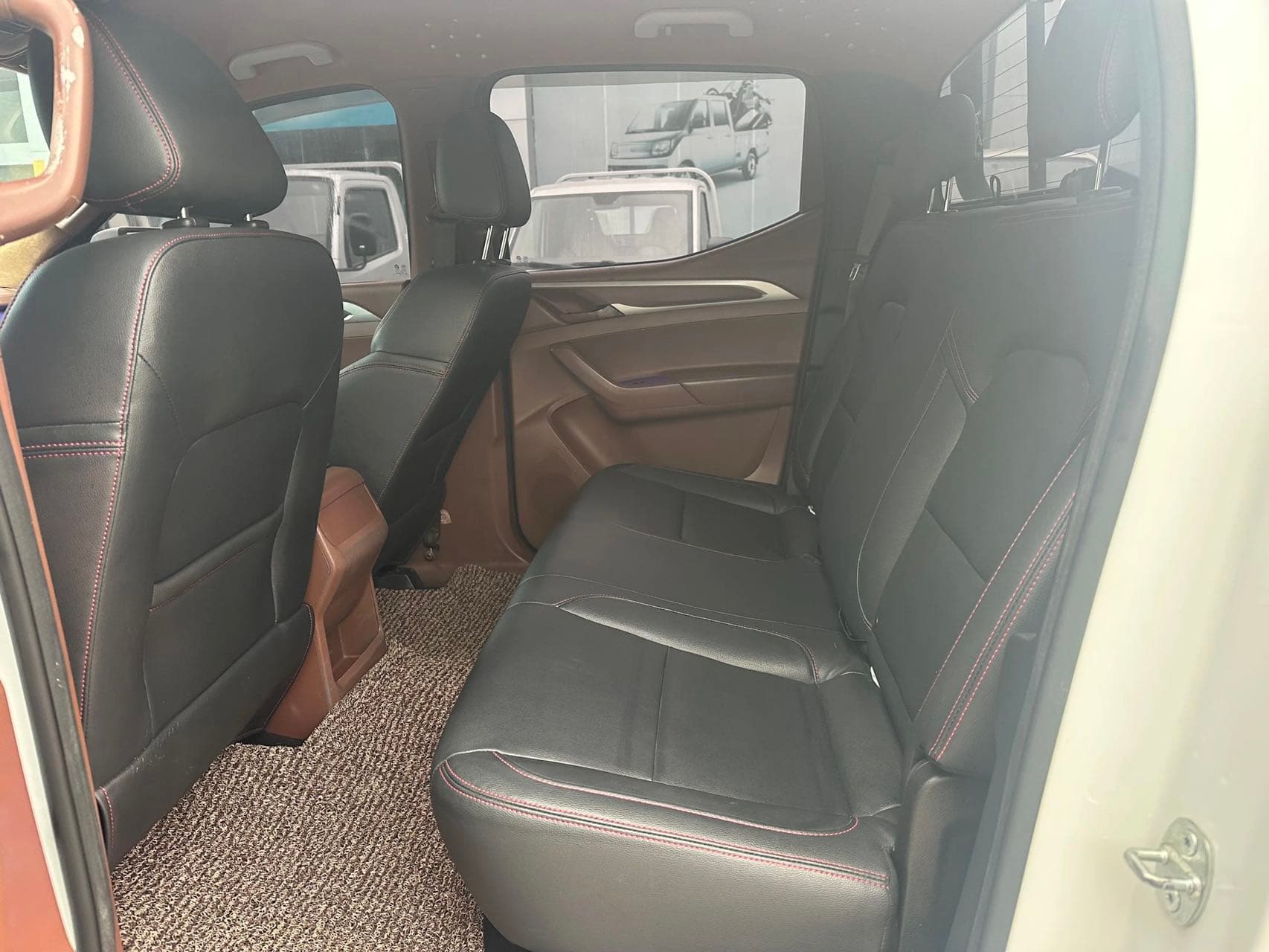 Maxus T60 – 2019款 2.0T Gasoline 2WD Standard Cargo Box High Chassis Comfort Type Double Cab – China VI (National VI) emission standard photo 8