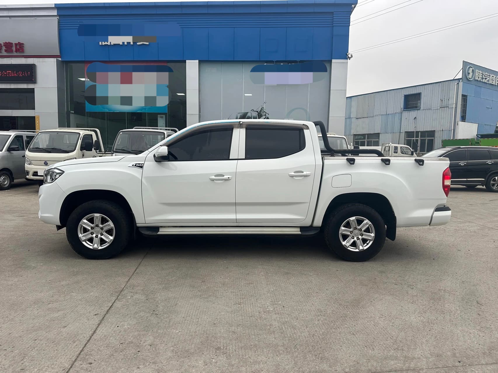 Maxus T60 – 2019款 2.0T Gasoline 2WD Standard Cargo Box High Chassis Comfort Type Double Cab – China VI (National VI) emission standard photo 11