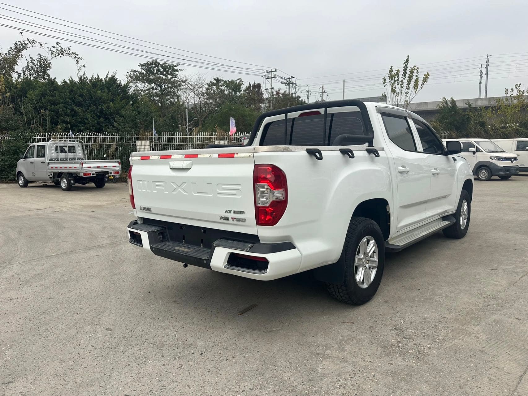 Maxus T60 – 2019款 2.0T Gasoline 2WD Standard Cargo Box High Chassis Comfort Type Double Cab – China VI (National VI) emission standard photo 15