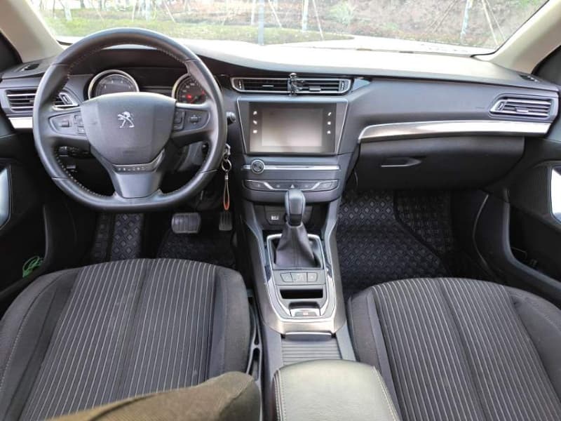 Peugeot 408 – 2018款 Luxury Edition photo 3