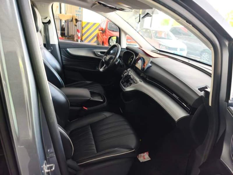 Roewe iMAX8 – 2021款 Zunrong Edition (Honor/Royal Edition) photo 3