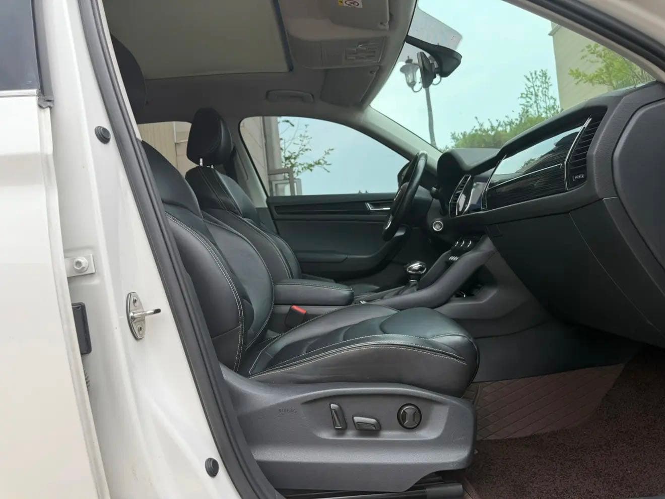 Škoda Kodiaq – 2018款 TSI330 7-seat 2WD Luxury Youxiang Edition (Premium Enjoyment Edition) photo 3