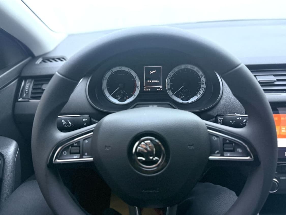 2021 Skoda Octavia Comfort Edition photo 6