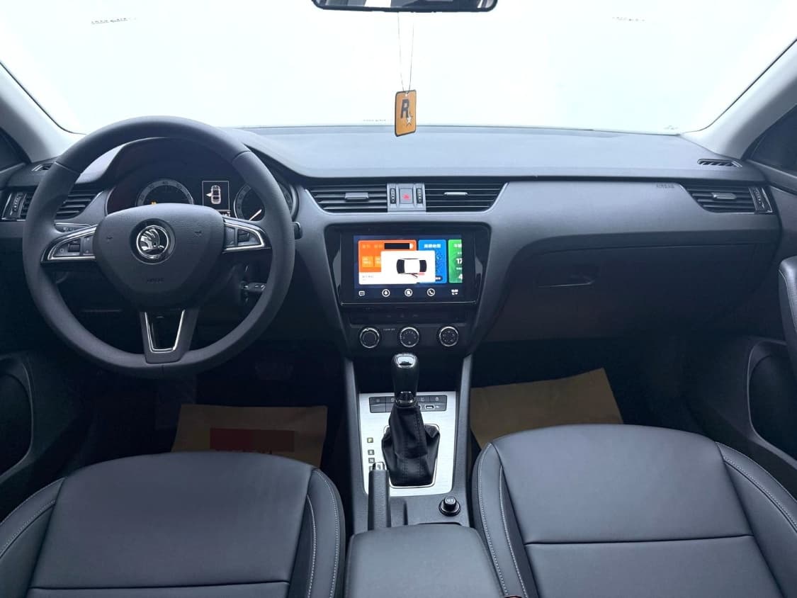 2021 Skoda Octavia Comfort Edition photo 7