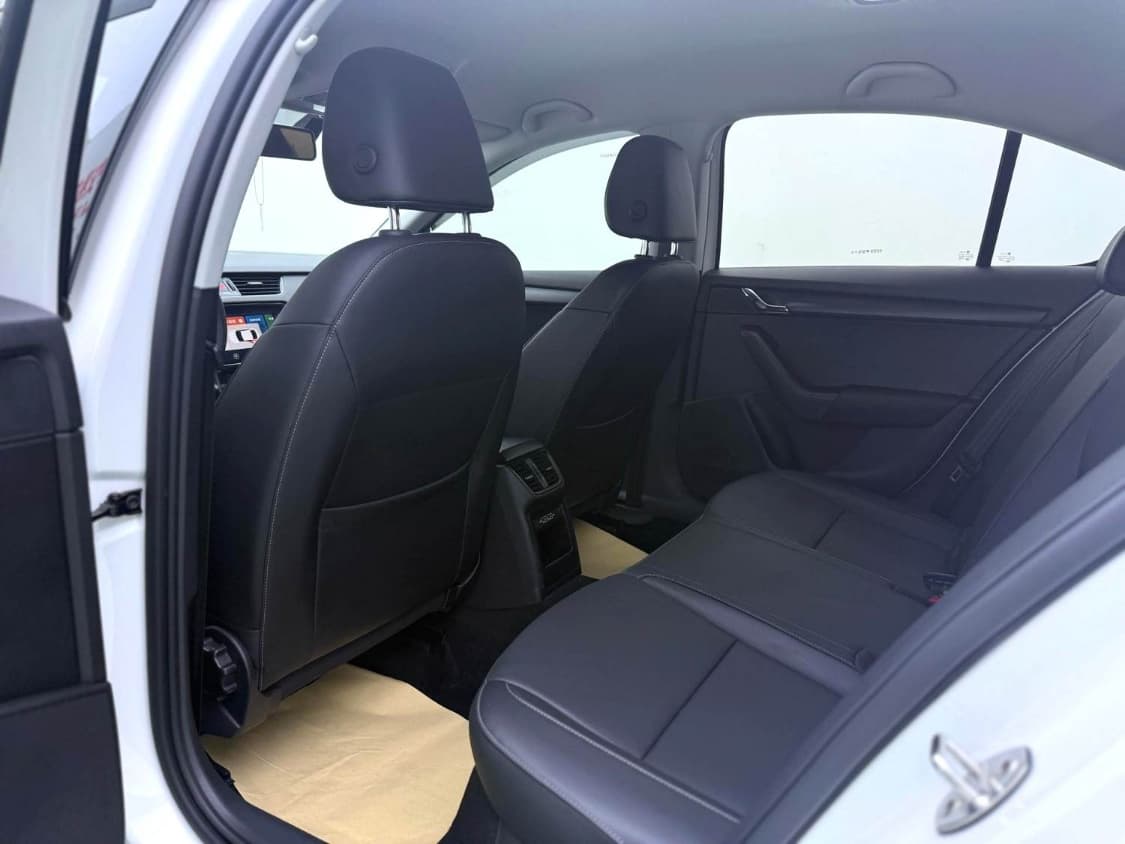 2021 Skoda Octavia Comfort Edition photo 8