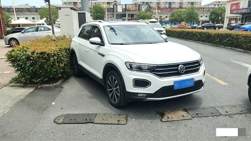 Volkswagen T-Roc (Tange) – 2021款 2WD Elite Zhilian Edition (Elite Smart Connect Edition); curated vehicle image