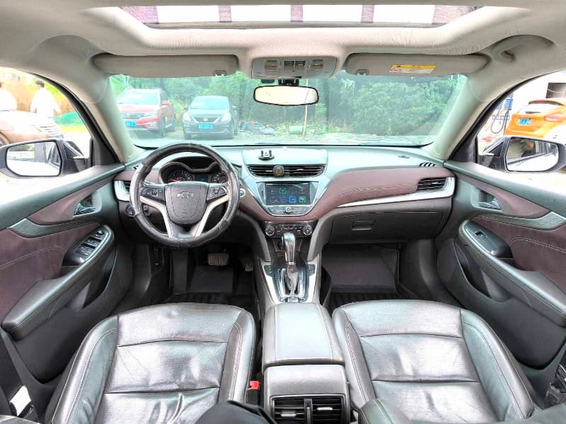 Chevrolet Malibu – 2017款 (exact trim not specified, likely base or mid-level) photo 4
